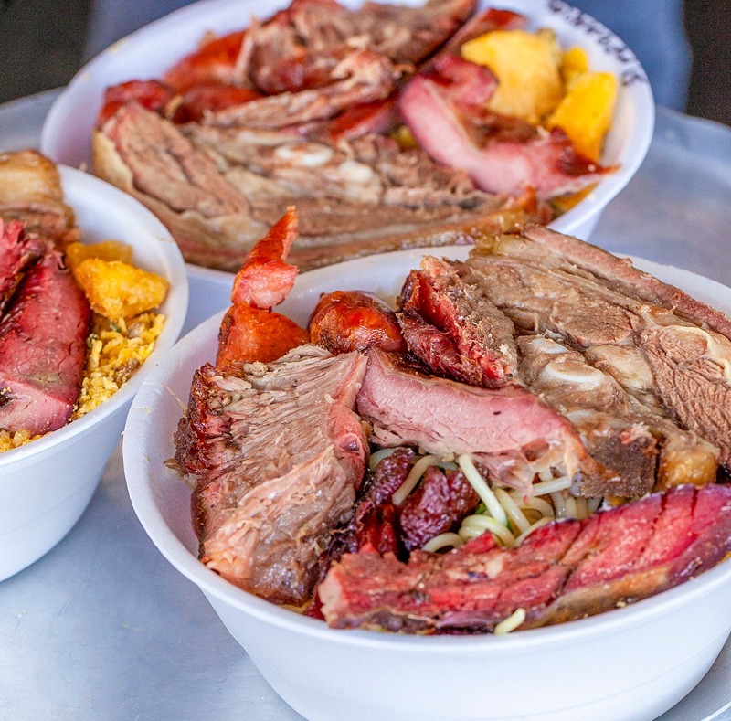 Marmitex Grande com Churrasco — Combo Sabor de Casa
